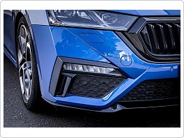 Lemy sání vzduchu, ABS černé lesklé, klavírlak, Škoda Octavia IV RS, 2020-