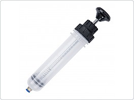 Odsávačka a plnička oleje a kapalin.