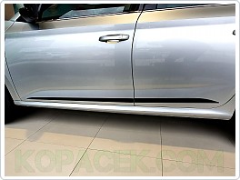 Boční lišty dveří pro Škoda Kamiq - černé