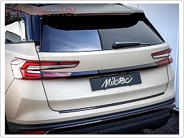 Lišta nad zadní SPZ, černý lesklý \"klavírlak\", Kodiaq II., 2024 –