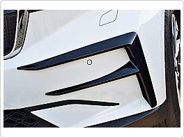 Návleky předního nárazníku pro Škoda Enyaq - černé