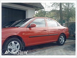 Ochranné boční lišty dveří Kia Sephia 1998-