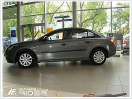 Ochranné boční lišty dveří Chevrolet Cruze 2009-2011 sedan