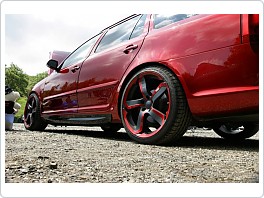 Prahové nástavce Škoda Octavia 2, sedan + combi