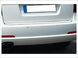 Chromová, nerezová lišta pátých dveří, spodní, Škoda Octavia 2, model combi, lesklá