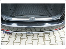Ochranný práh nákladové hrany kufru Škoda Octavia 2, model combi, carbon fibre