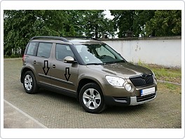 Chromové, nerezové lišty bočních dveří Škoda Yeti