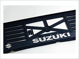 Držák SPZ, podložka pod značku s 3D logem, Suzuki