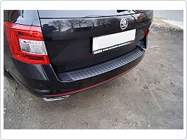 Škoda Octavia 3 RS Combi, ochranný práh zadního nárazníku černý
