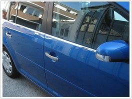 VW Touran - NEREZ, chrom spodní lišty oken - OMTEC