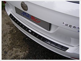 Práh pátých dveří s výstupky, ABS černá metalíza, Škoda Fabia 2 hatcback