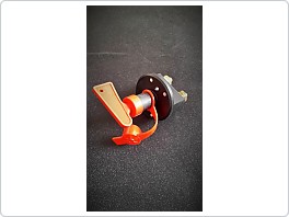 Odpojovač baterie 12V s odnímatelným klíčem