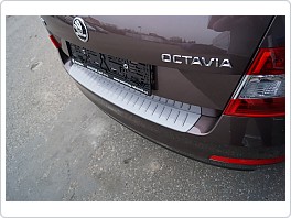Práh, kryt zadního nárazníku Škoda Octavia 3 III, sedan, vzhled Titanium, PVC