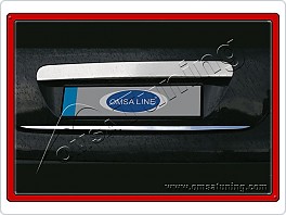 Chromová, nerezová spodní lišta zadních dveří Peugeot 207