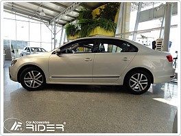 Ochranné boční lišty dveří VW Jetta 2011-