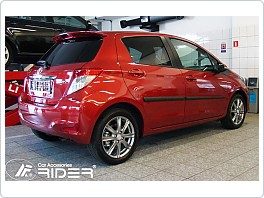 Ochranné boční lišty dveří Toyota Yaris 5Dveř. 2011-2013