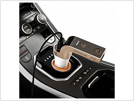 TRANSMITTER S FUNKCÍ HANDS FREE do auta