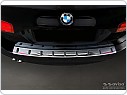 Zesílený kryt zadního nárazníku, NEREZ AVISA, HRANY KUFRU BMW 5 2010-2017 (COMBI, MATNÁ)
