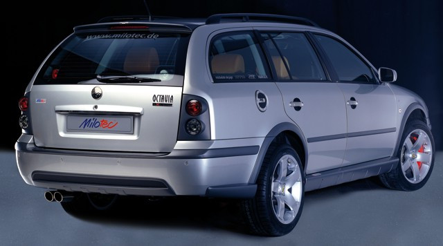 Lemy Blatn k koda Octavia 1 Milotec ern Autoplay Tuning